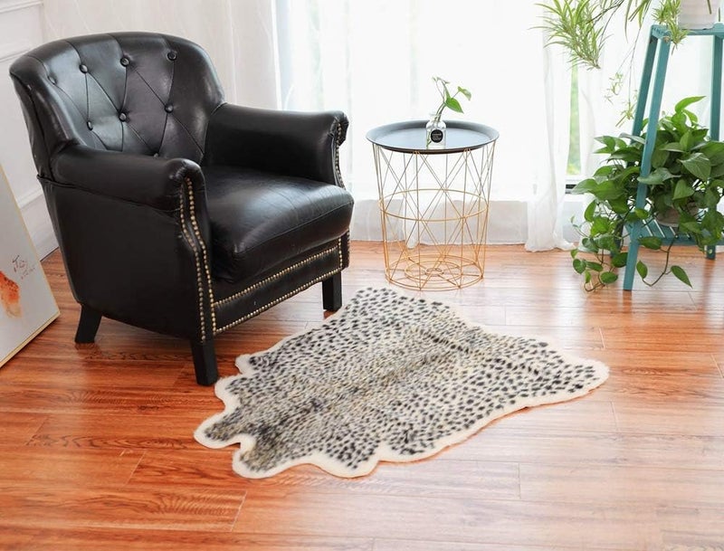 Seek4comfortable Leopard Print Rug, Cute Faux Cheetah Rugs Cowhide Skin Fur Rug Animal Printed Area Rug Cheetah Carpet for Bedroom,Livingroom, Home Office, 3.3x3.1ft - Image 2